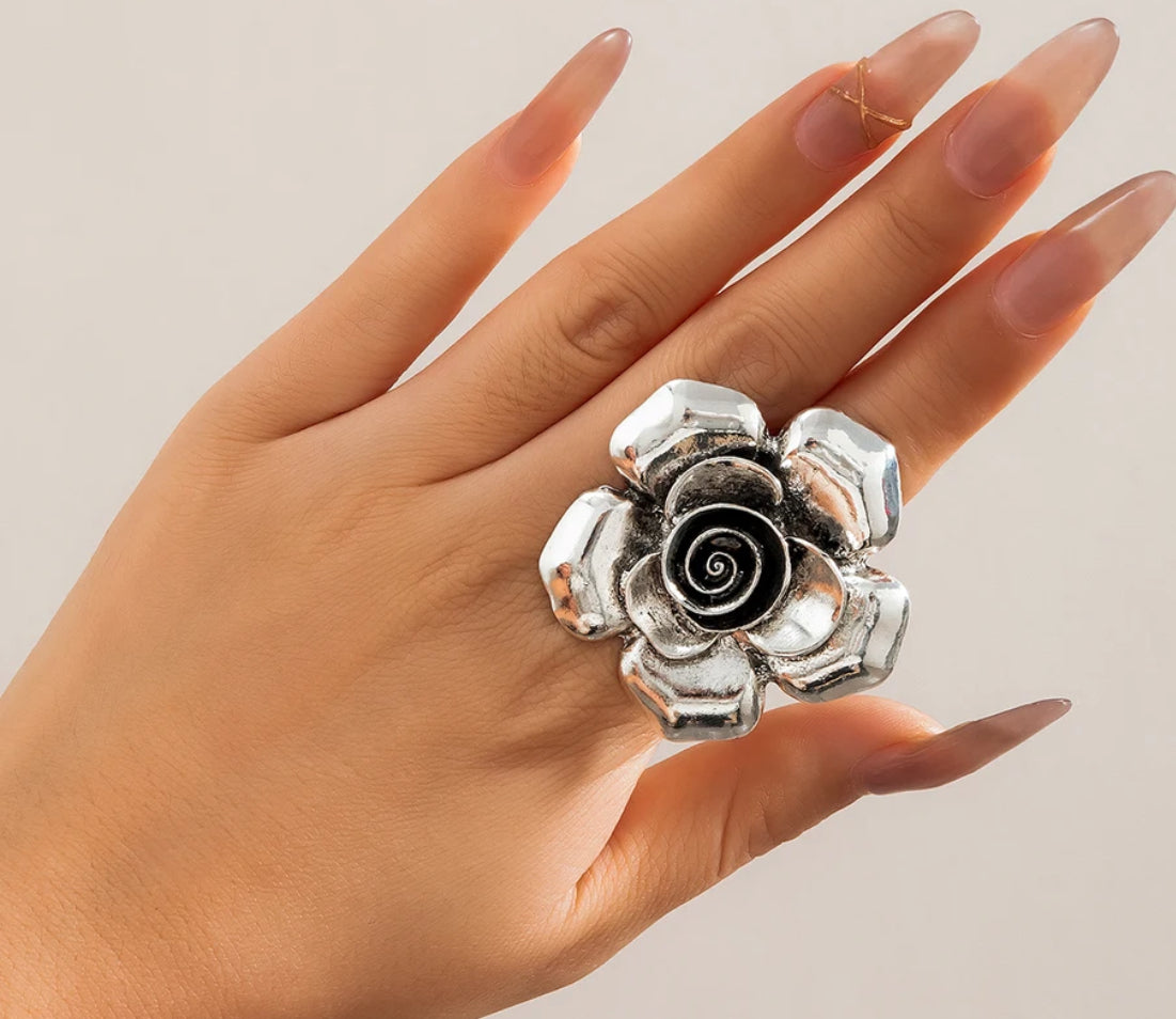 Big Flower Ring