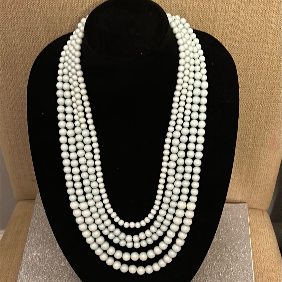 Big Multiple Pearls Necklace